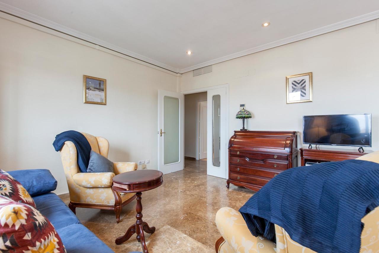 Amplio&luminoso Triana Appartement